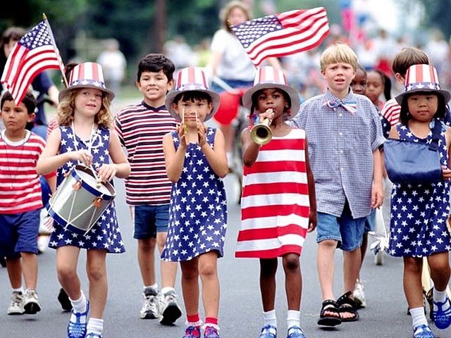 children on 4th of july parade